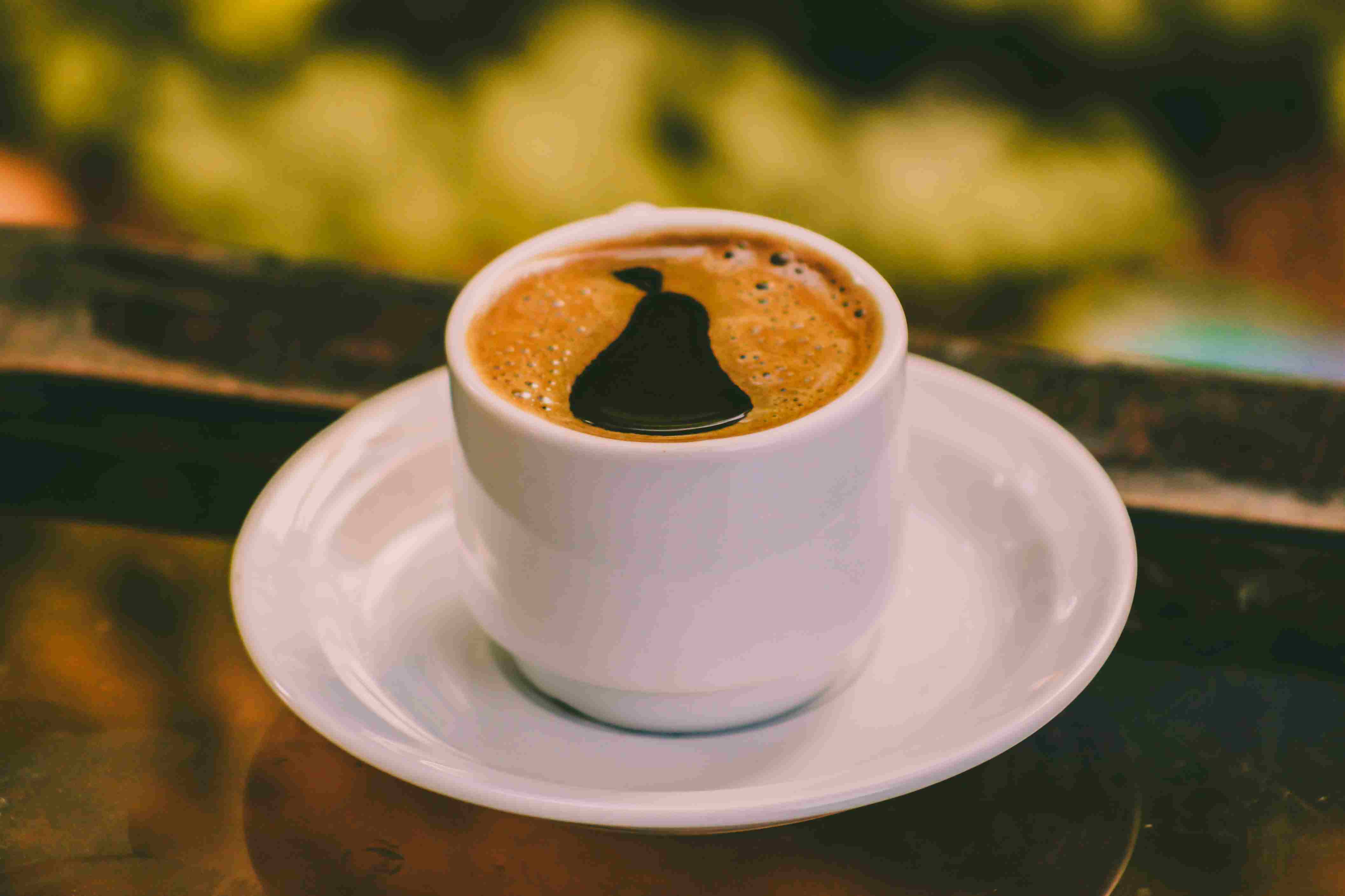Kopi. Teh. Kafein. Panic attack. Serangan panik. Kesehatan mental.