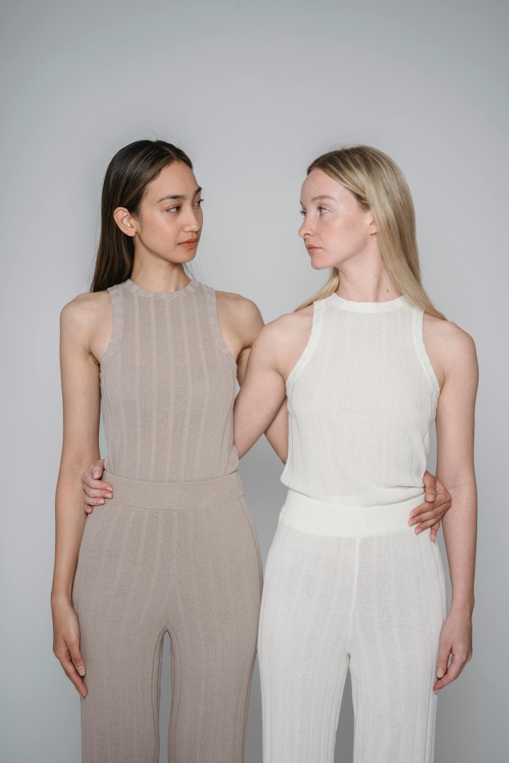tips berbusana wanita petite, wanita petite, outfit wanita petite, outfit