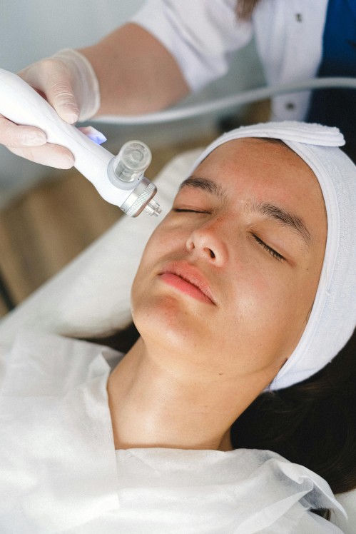 pentingnya facial secara rutin untuk kulit, facial, facial kulit, manfaat facial wajah, facial wajah