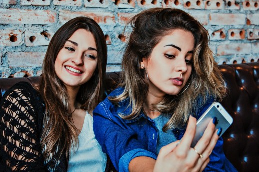 sahabat, bestie, bestfriend, teman sejati, tips sahabat menjadi akur, sahabat akur, cara agar sahabat dekat terus