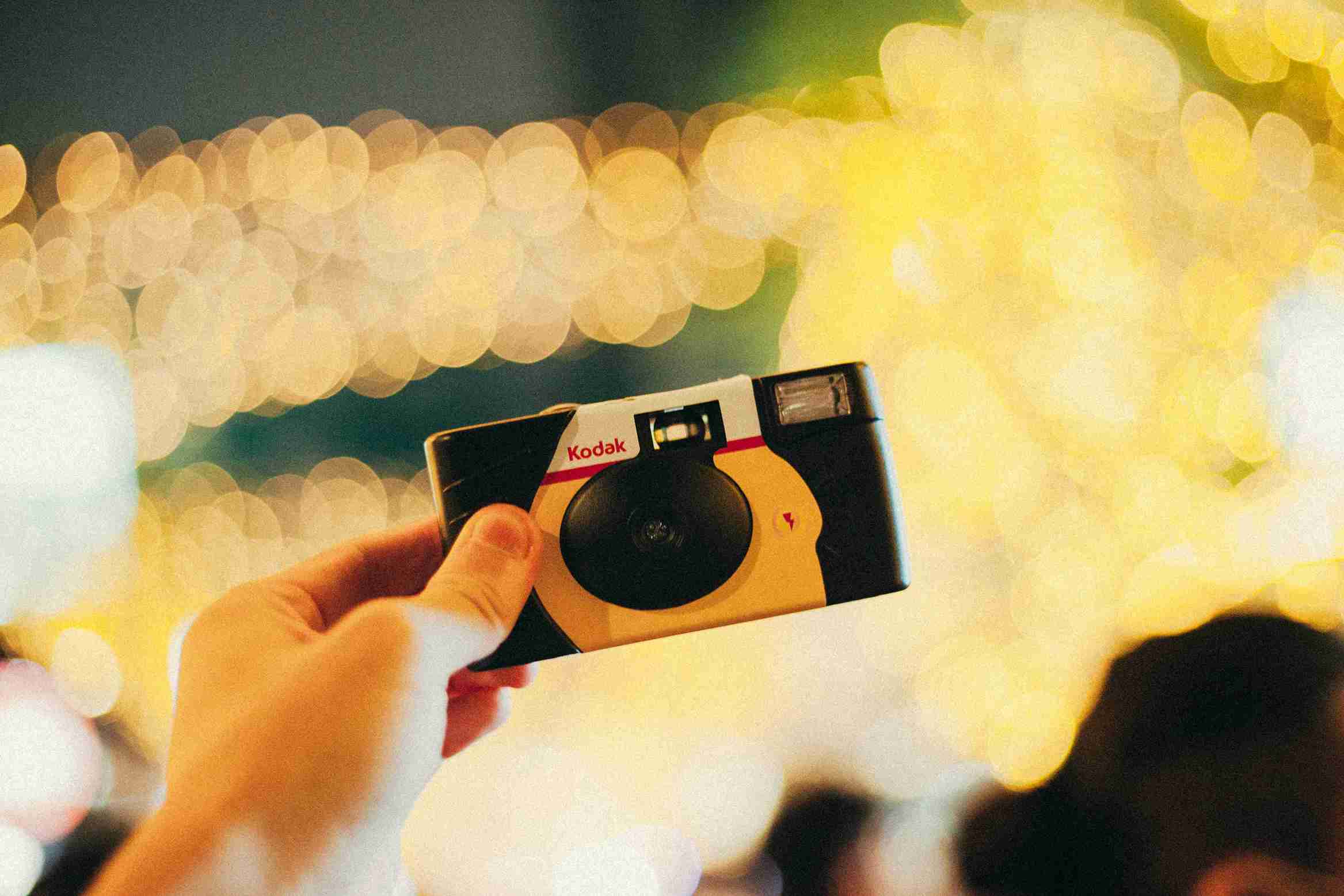traveling, jenis-jenis kamera cocok dibawa traveling, disposable camera