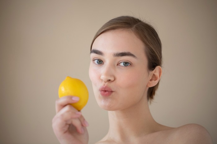 (Lemon berfungsi sebagai antiseptik alami 