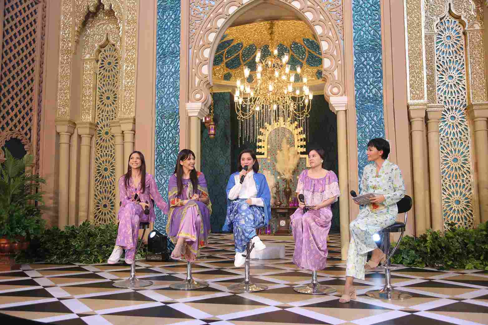 Press conference. Raya Fashion Parade. Central Park Mall. Her World.