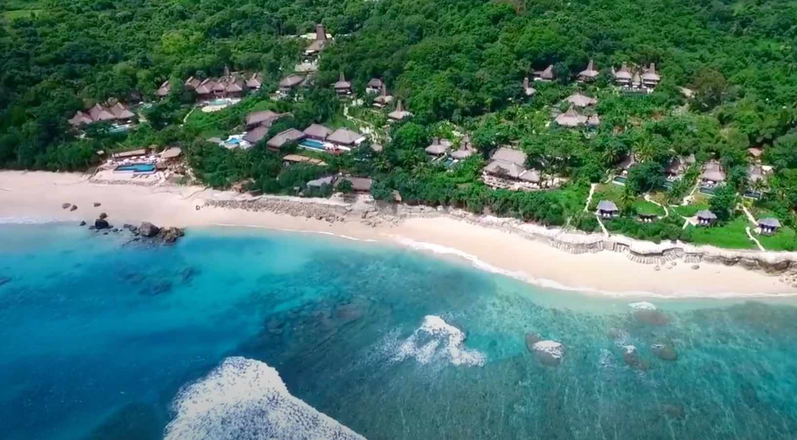 pantai di indonesia