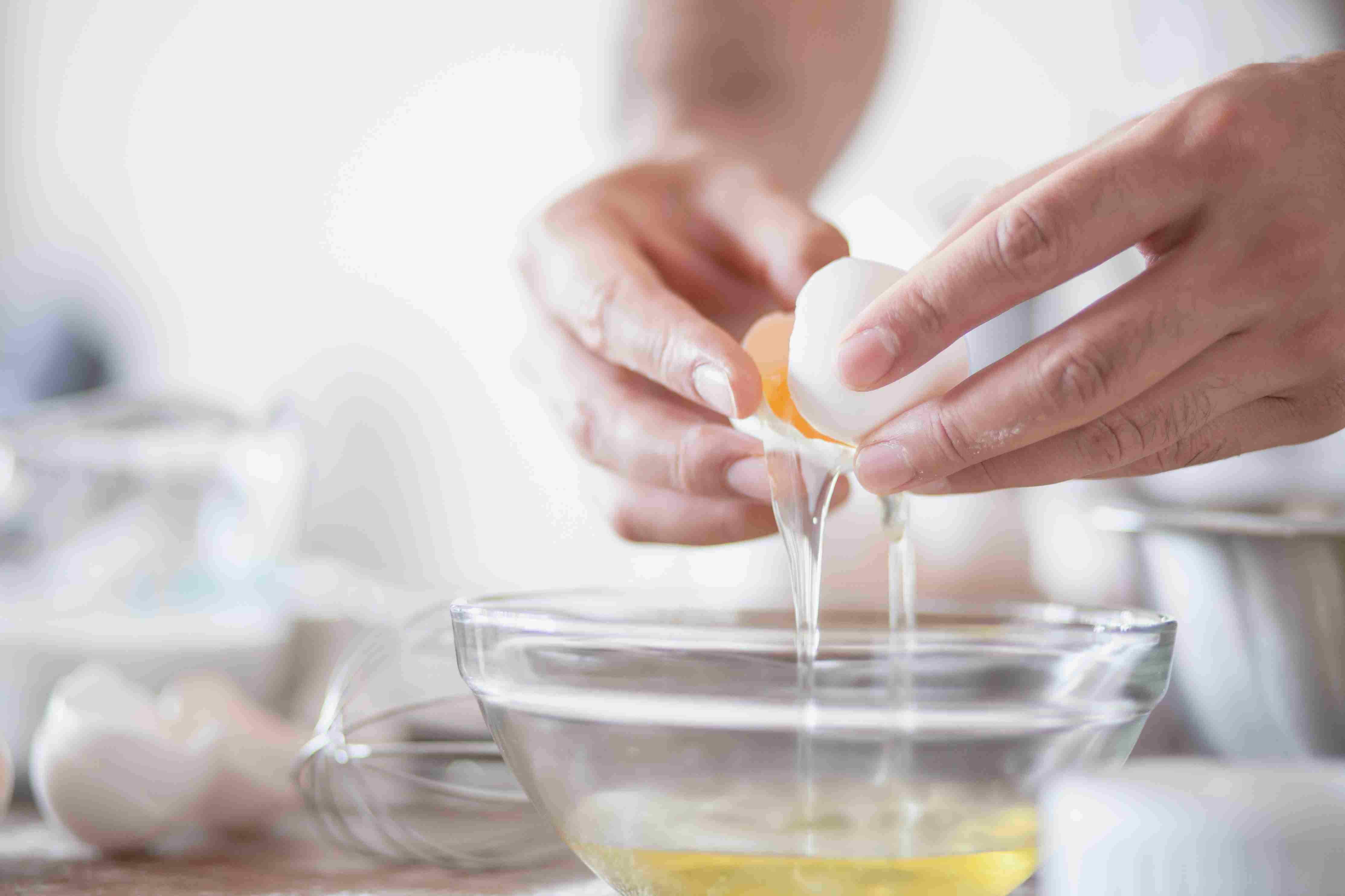 Putih telur. Makanan tinggi protein rendah lemak. Sumber protein.