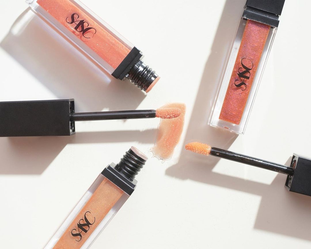 lipstik lokal untuk bibir hitam