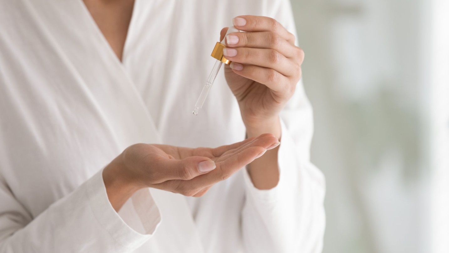 cara memakai serum yang benar