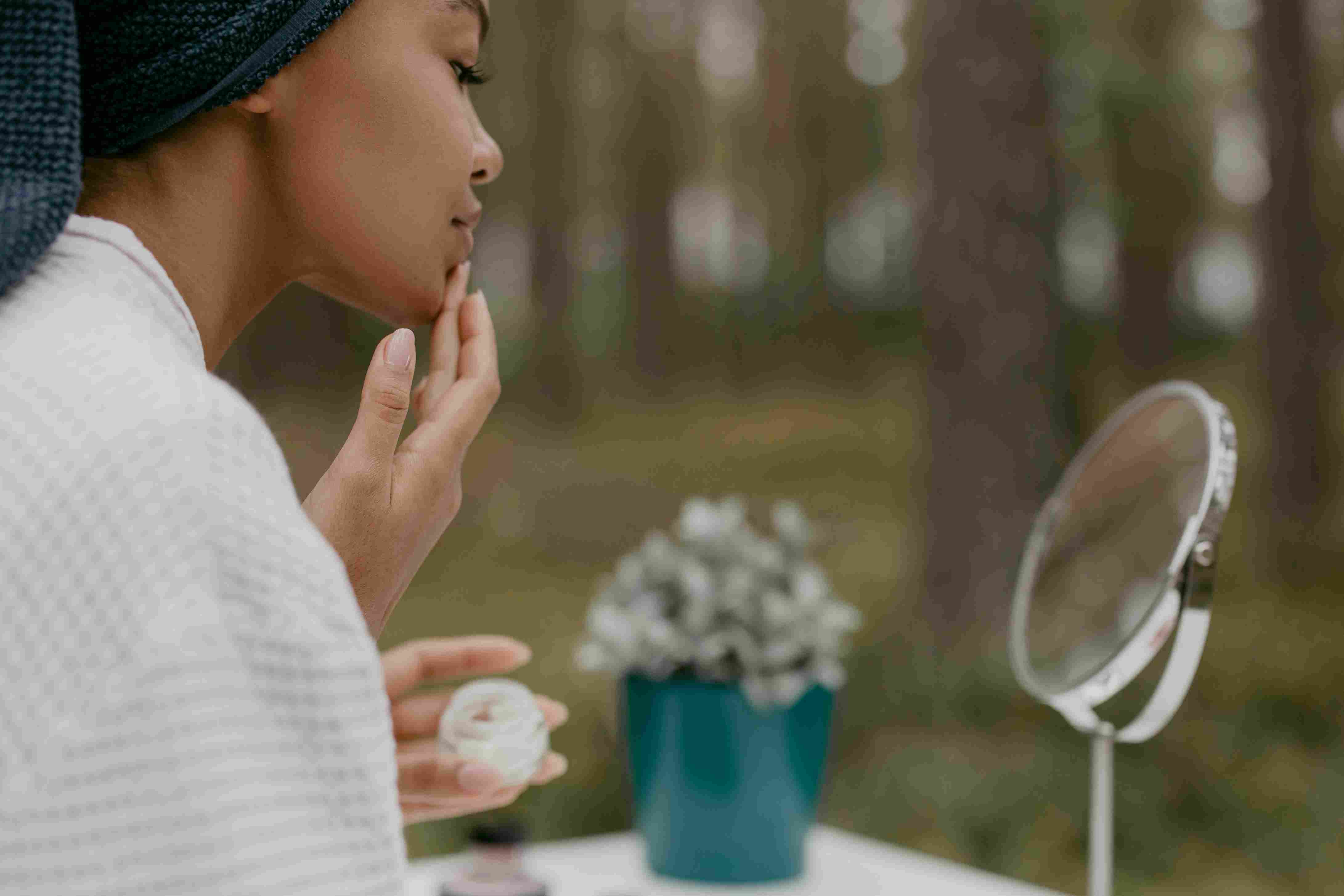 Skincare. Skincare mencerahkan. Skincare hilangkan belang.
