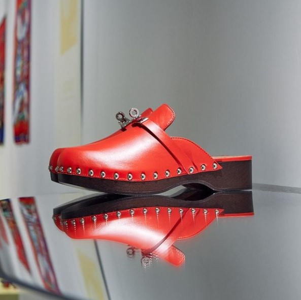model sandal wanita yang lagi trend