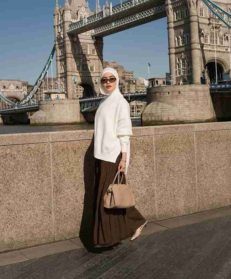  OOTD Hijab Untuk Ibu Hamil, gaya stylish ibu hamil, outfit berhijab 