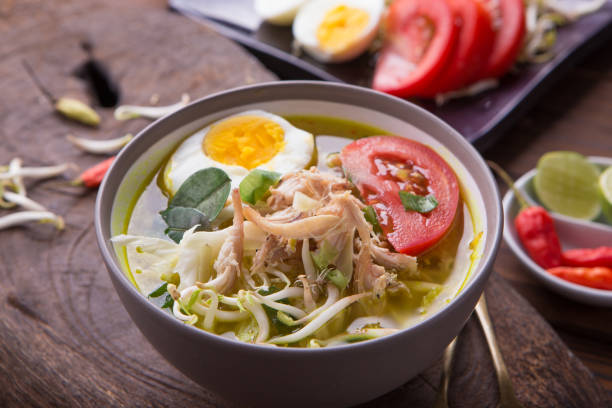 Cara membuat soto ayam: resep sederhana