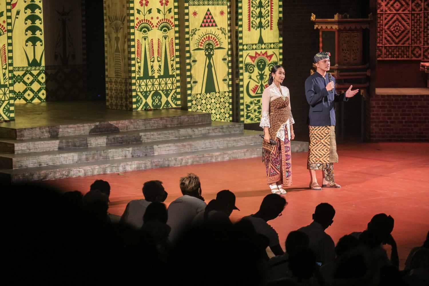 Nicholas Saputra. Happy Salma. Satu dalam cita. Sudamala. Kebudayaan nusantara. Melestarikan budaya.