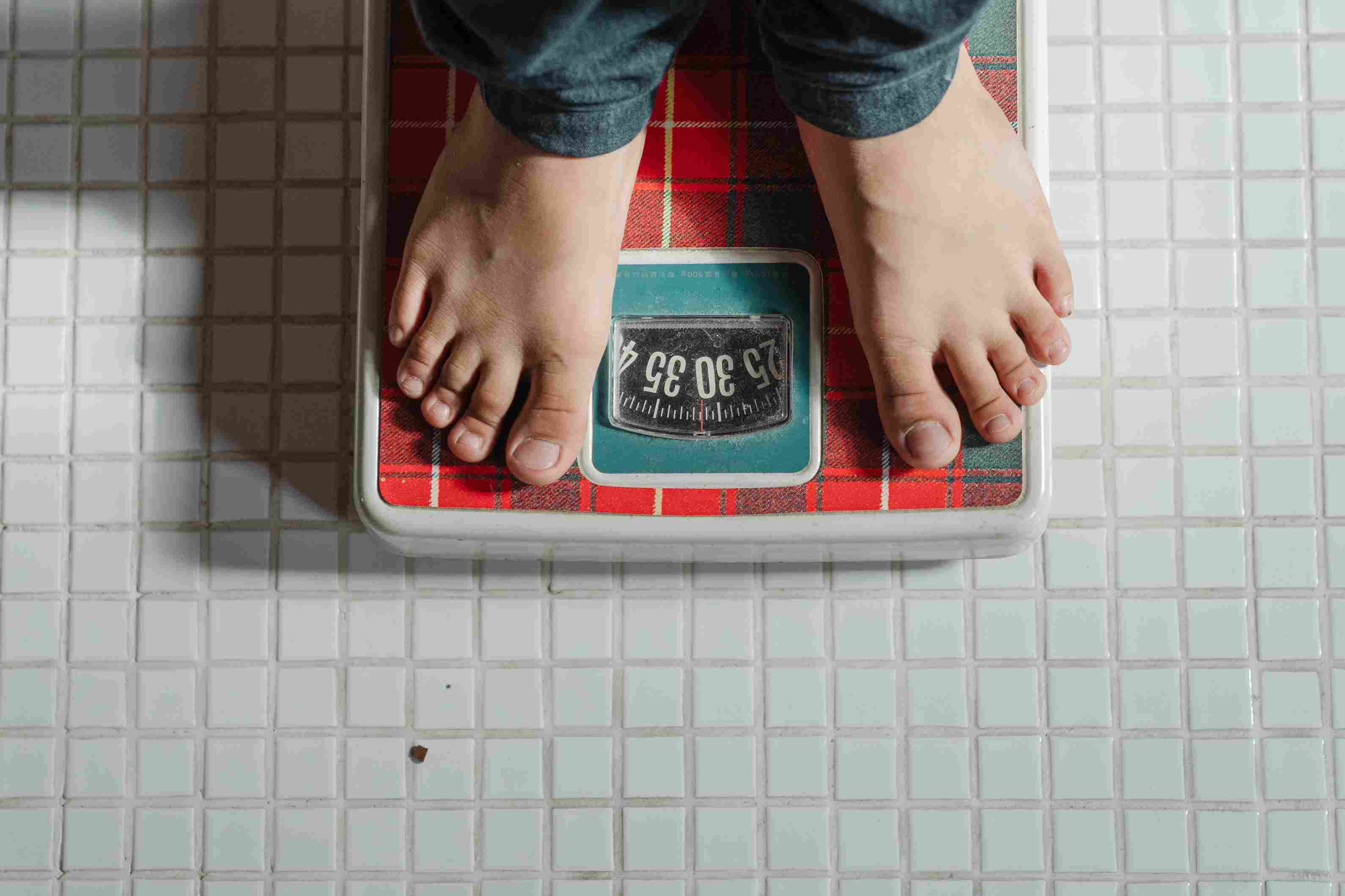 Turun berat badan. Manfaat berenang. Manfaat berenang bagi wanita. Berenang.