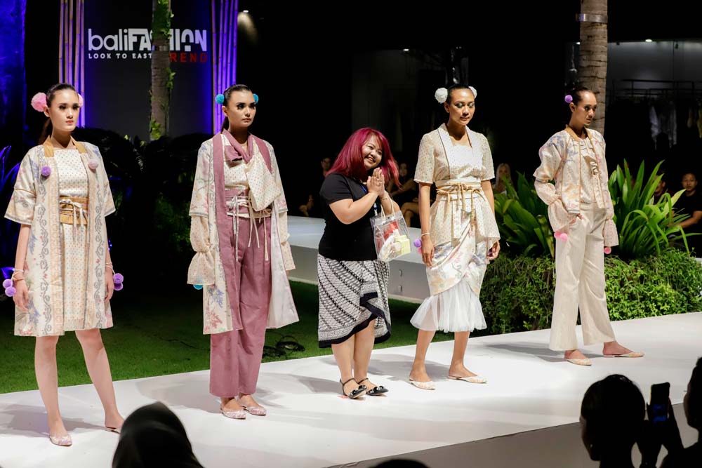 Budaya Timur Jadi Gaya Busana Di Bali Fashion Trend
