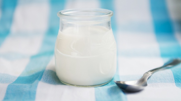 Cara memutihkan wajah dengan yogurt
