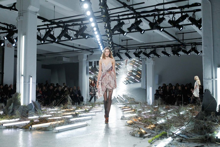 Inspirasi Alam untuk Atmosfir Rodarte Fall Winter 2015