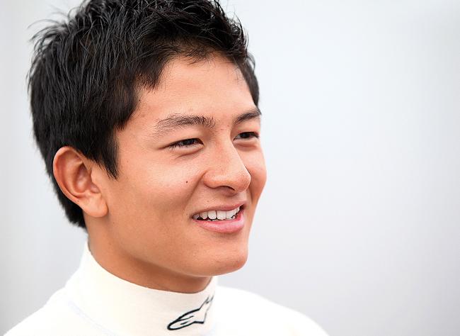 Rio Haryanto Jadi Pembalap F1 Indonesia Pertama