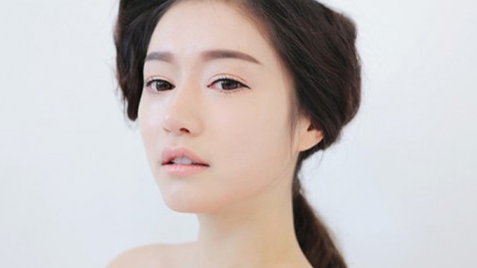 Trik Makeup Flawless Ala Bintang Korea