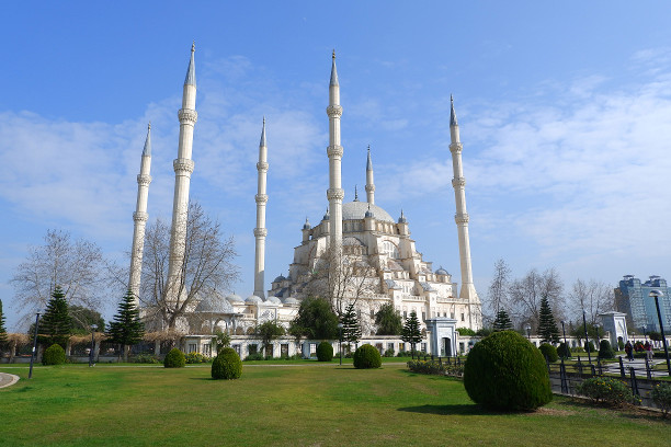 10 Tempat Wisata Menarik di Adana dan Antalya, Turki