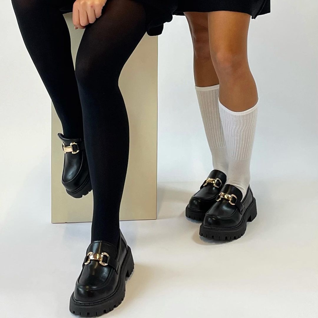 5 Rekomendasi Sepatu Platform Wanita yang Wajib Kamu Miliki!