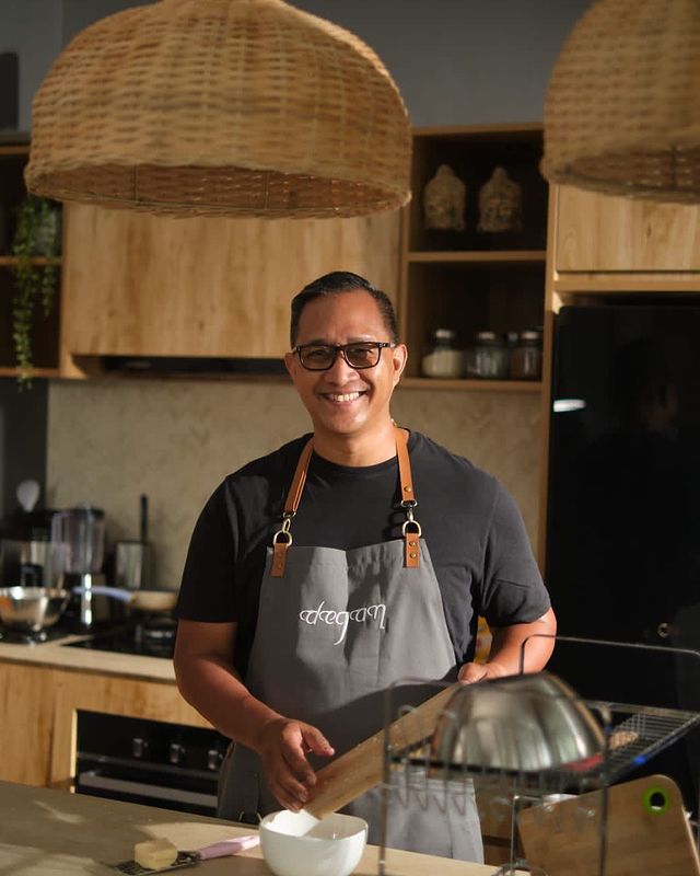 Chef Degan Septoadji Rilis Buku Perjalanan Kuliner Pertama
