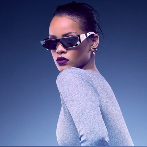 Rihanna dan Dior Luncurkan Koleksi Kacamata Futuristik