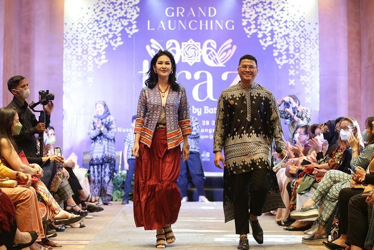 TIRAZ, Lini Terbaru Batik Chic Angkat Nuansa Timur Tengah