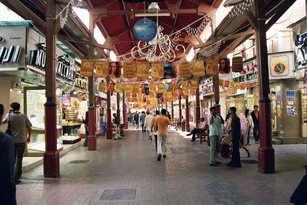 Beraneka Ragam Souk di Deira, Dubai