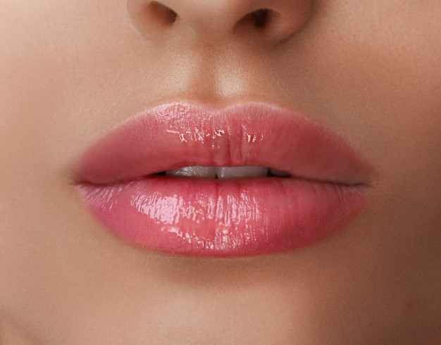 5 Cara Memerahkan Bibir Secara Alami