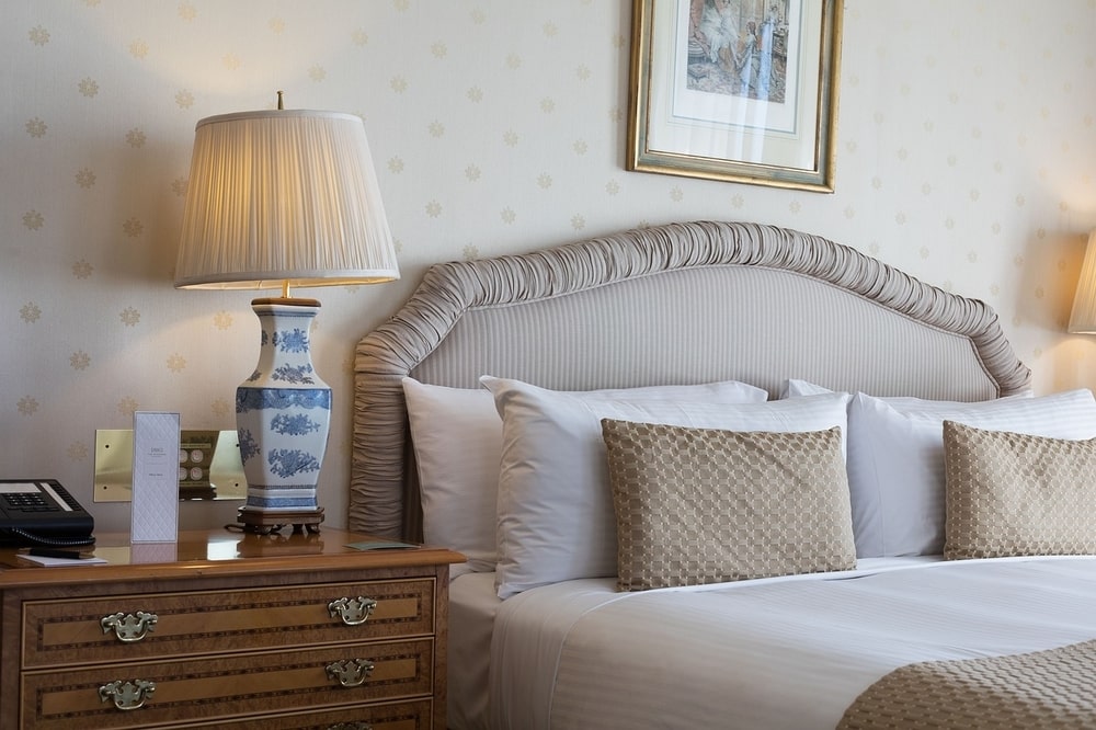 5 Etiket Saat Meninggalkan Kamar Hotel