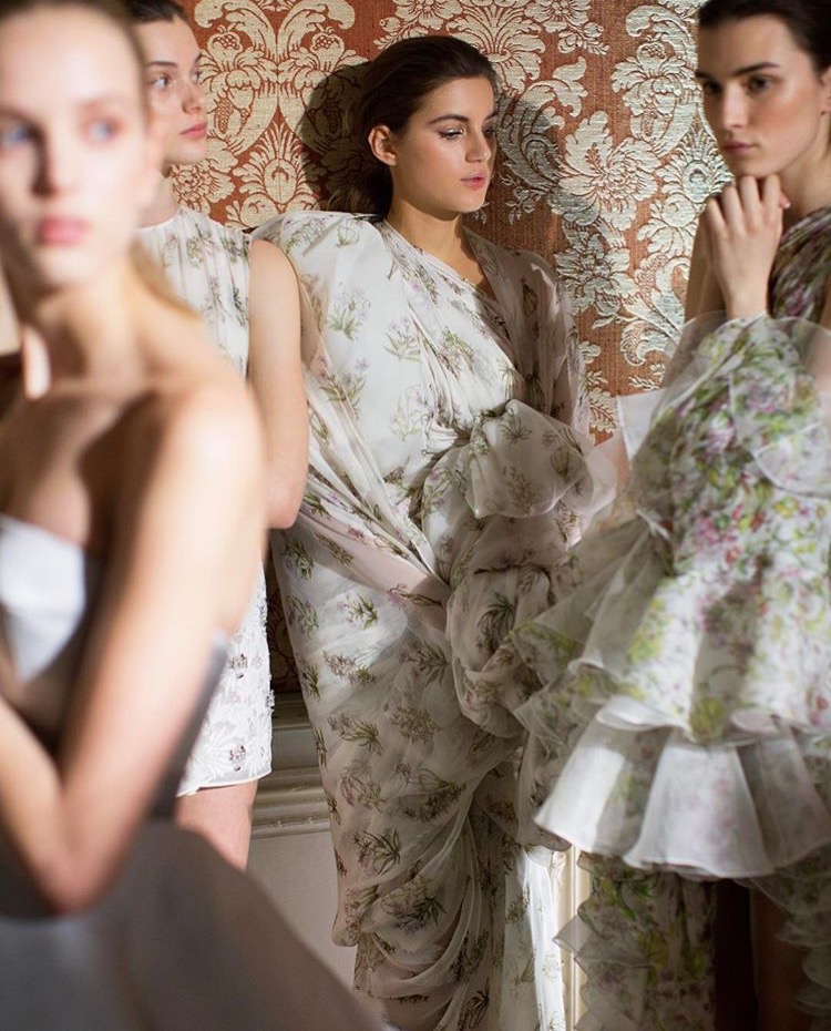 4 Fakta Mengenai Pagelaran Busana Haute Couture