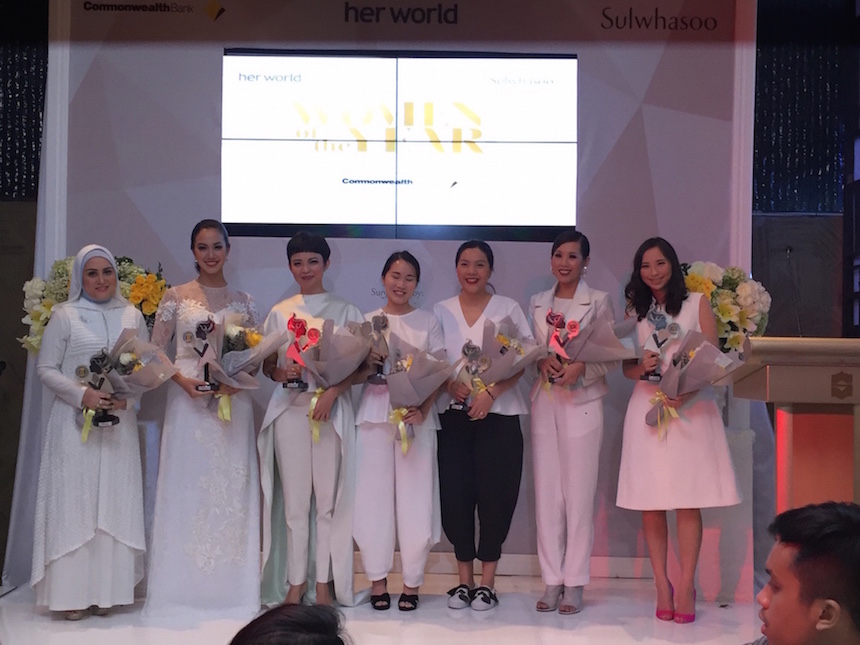 herworld Memberikan Penghargaan Wanita Berprestasi