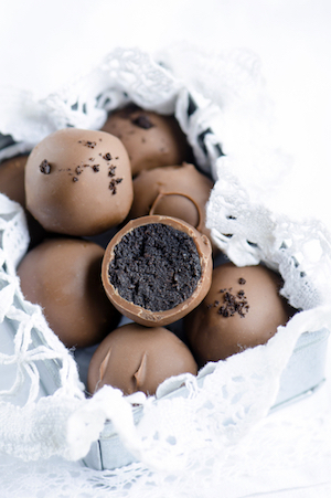 Cara Mudah Membuat Truffle Oreo untuk Valentine