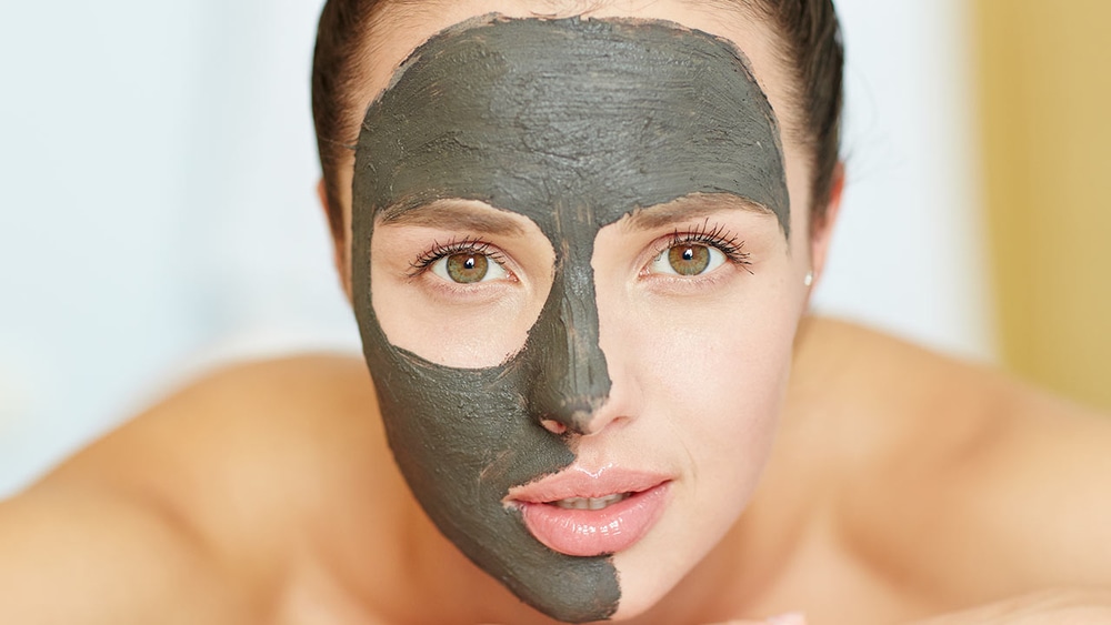 7 Rekomendasi Masker Charcoal Untuk Atasi Masalah Kulit