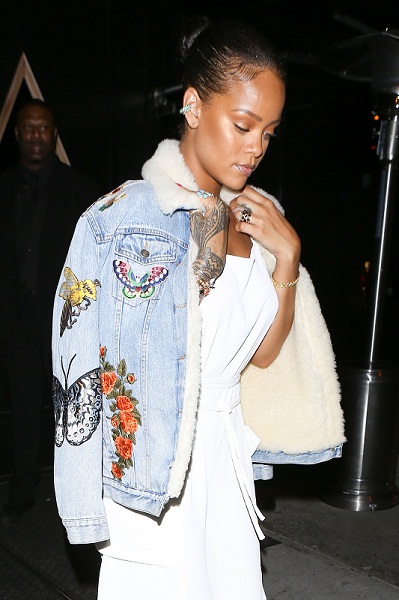 Spotted: Rihanna Mengenakan Gucci