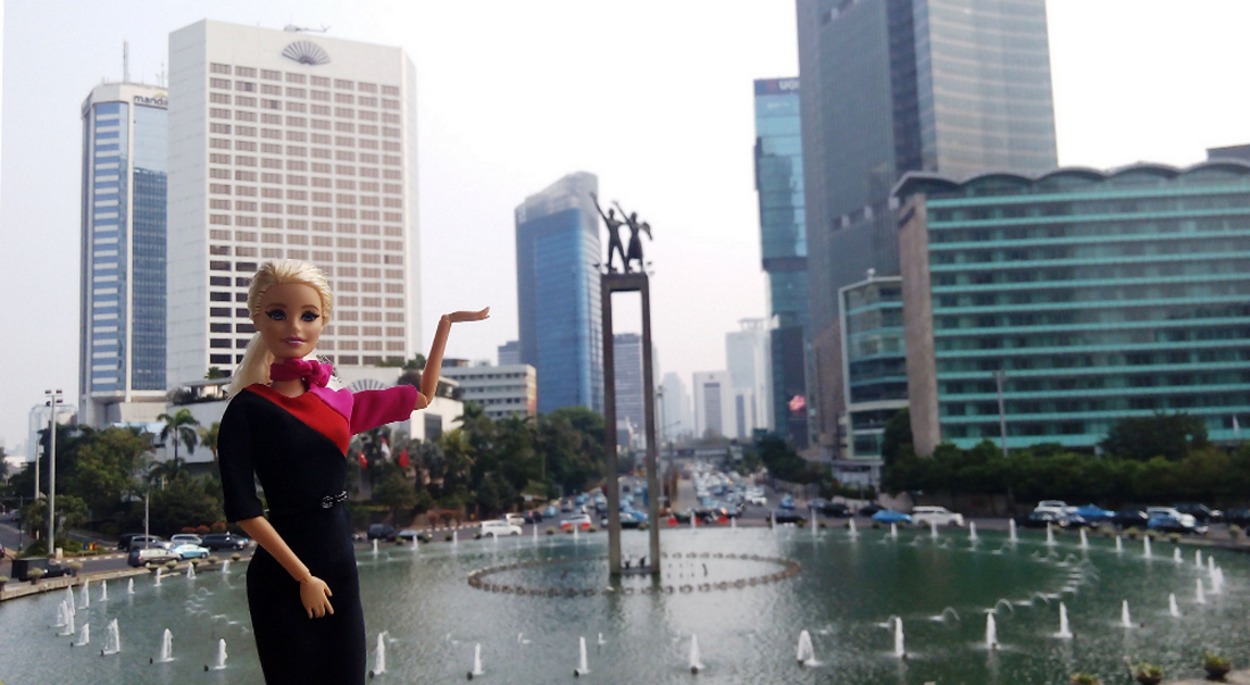 Barbie dan Ken Jadi Model di Peragaan Busana Qantas