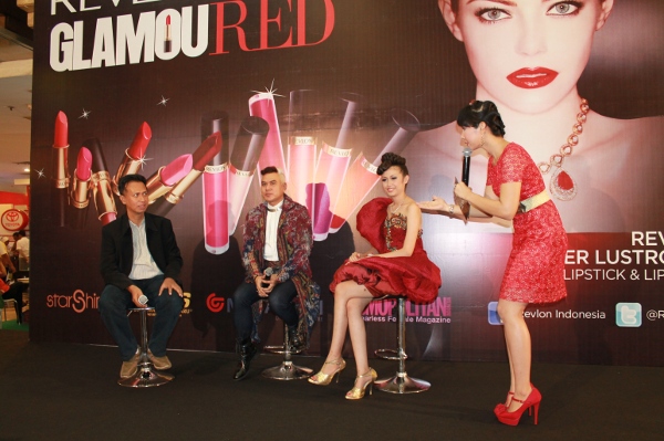 GlamouRed Berlanjut di Surabaya