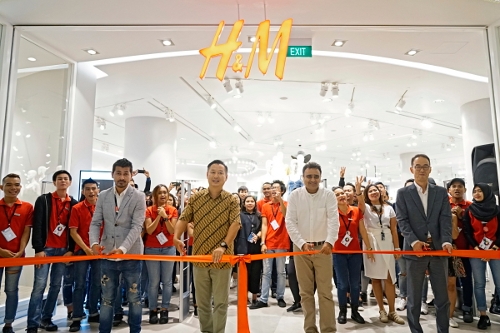 H&M Buka Gerai Terbarunya 