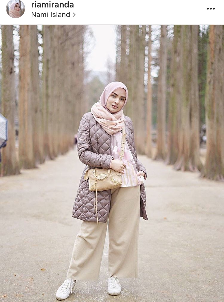 3 Akun Instagram Desainer Hijab yang Patut di Follow 