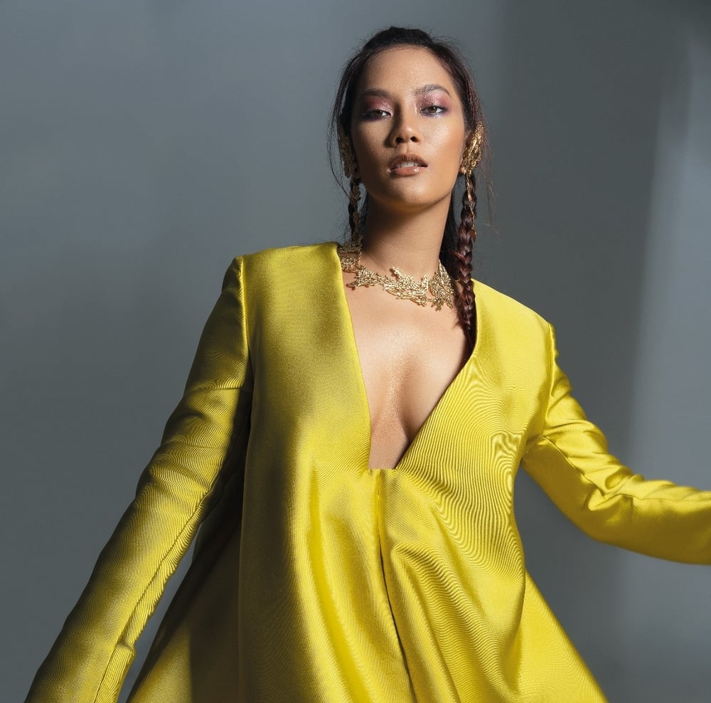 A Chat with Tara Basro: Trauma Cinta Terdalam