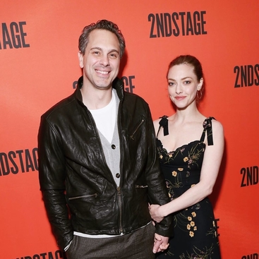 Amanda Seyfried Dan Thomas Sadoski Dikaruniai Anak Kedua