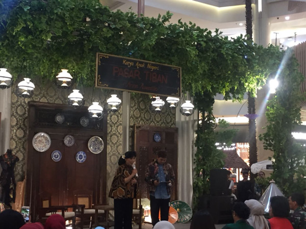 Anne Avantie Buka Pemeran Fesyen & Kuliner, PASAR TIBAN