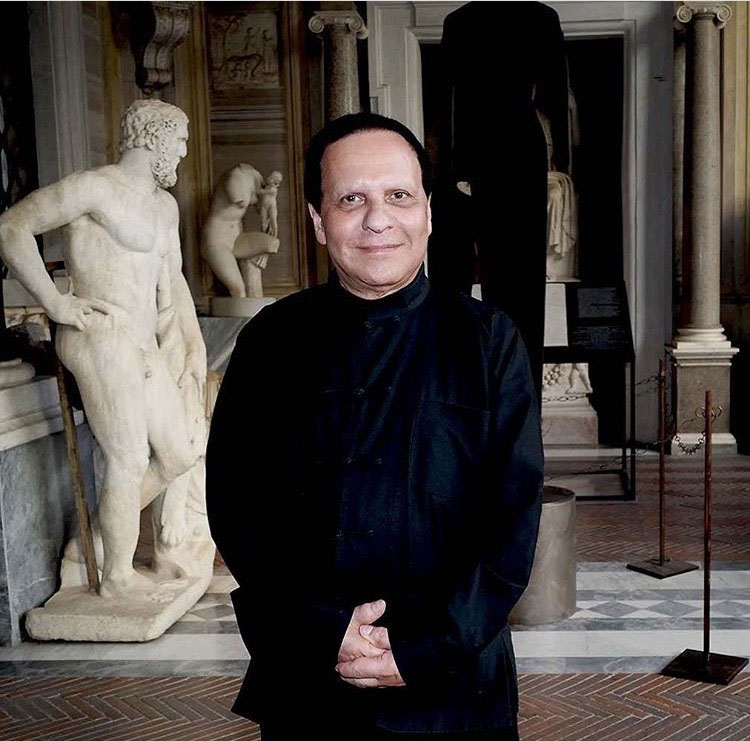 Azzedine Alaïa dan Tiga Gaun Ikonis Rancangannya