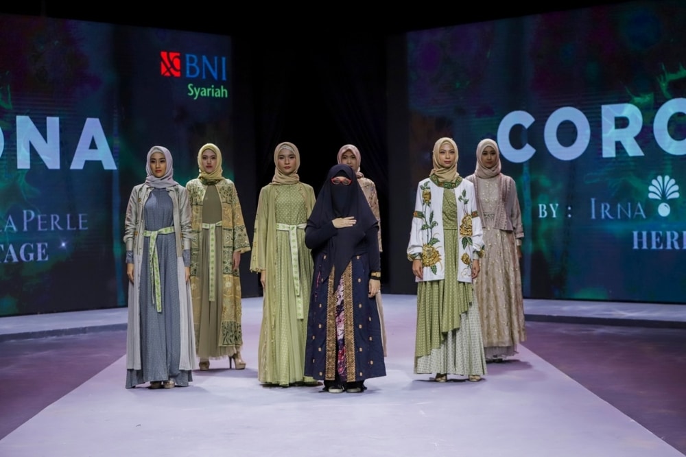 Busana Muslimah Yang Terinspirasi Dari Virus Corona