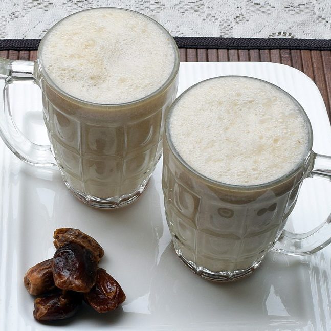 Cara Membuat Milkshake Kurma untuk Buka Puasa