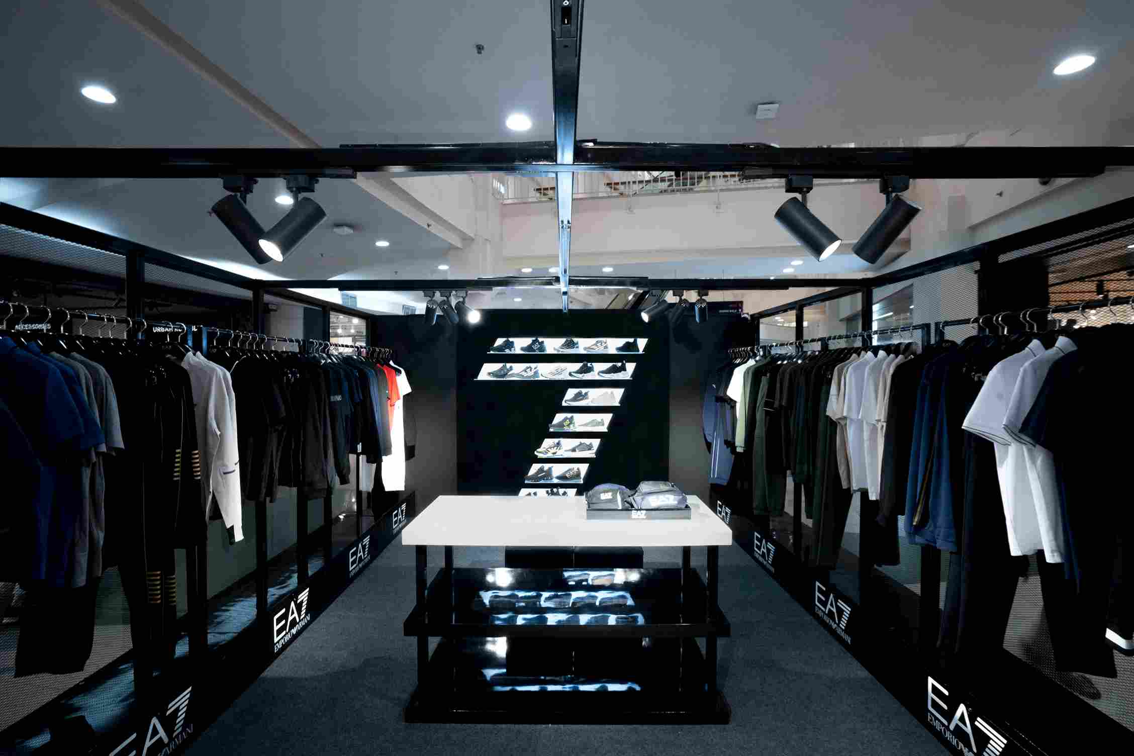 EA7 Emporio Armani Hadirkan Pop-Up Store di Kelapa Gading 3!