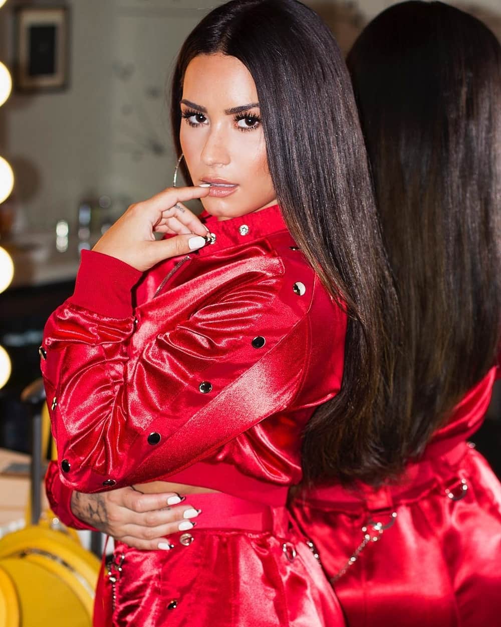 Demi Lovato Rilis Lagu Baru Berjudul Sexy Dirty Love