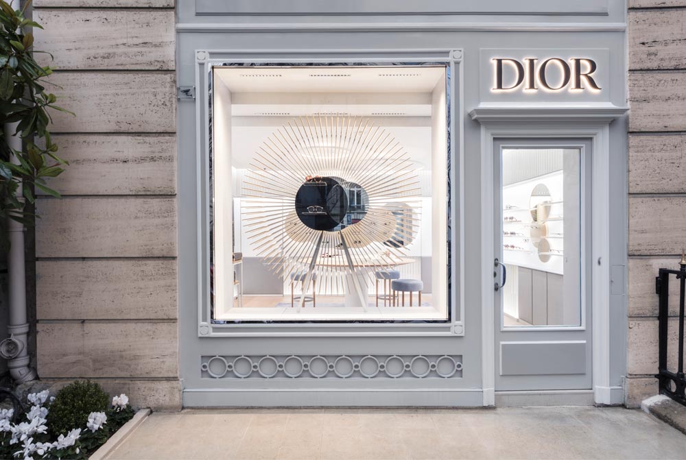 Dior Membuka Butik Khusus Kacamata