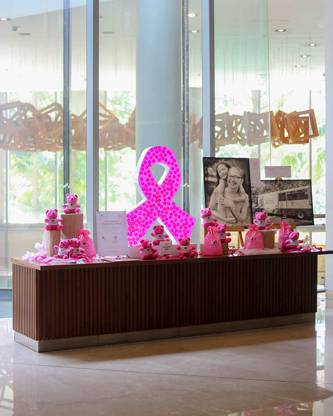 7 Hotel Hilton di Indonesia Mendukung Kampanye Pink Ribbon