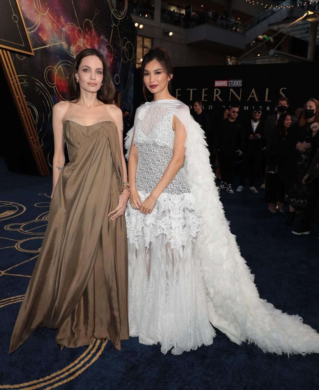 Pesona Angelina Jolie & Gemma Chan di Premier Film Eternals